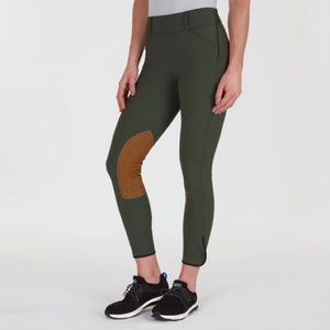 London green tailored sportsman’s w/ tan patch 💚